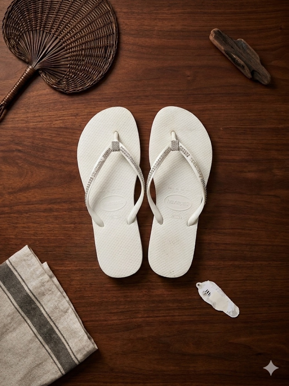 Rainbow Sandals Women's Crystal Narrow Leather Flip-Flops White Size XL 8.5-9.5